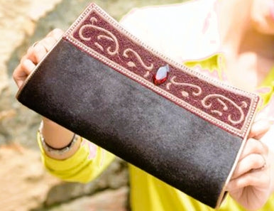 Women's Embroidered Clutch - Barismil